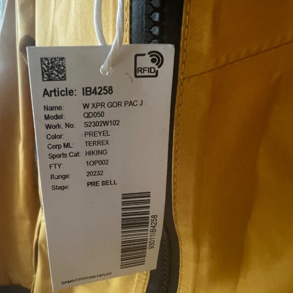 Adidas Terrex Xperior Gore-Tex Waterproof Jacket - Picture 4 of 5